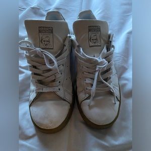 Adidas Stan smith white and gum bottom